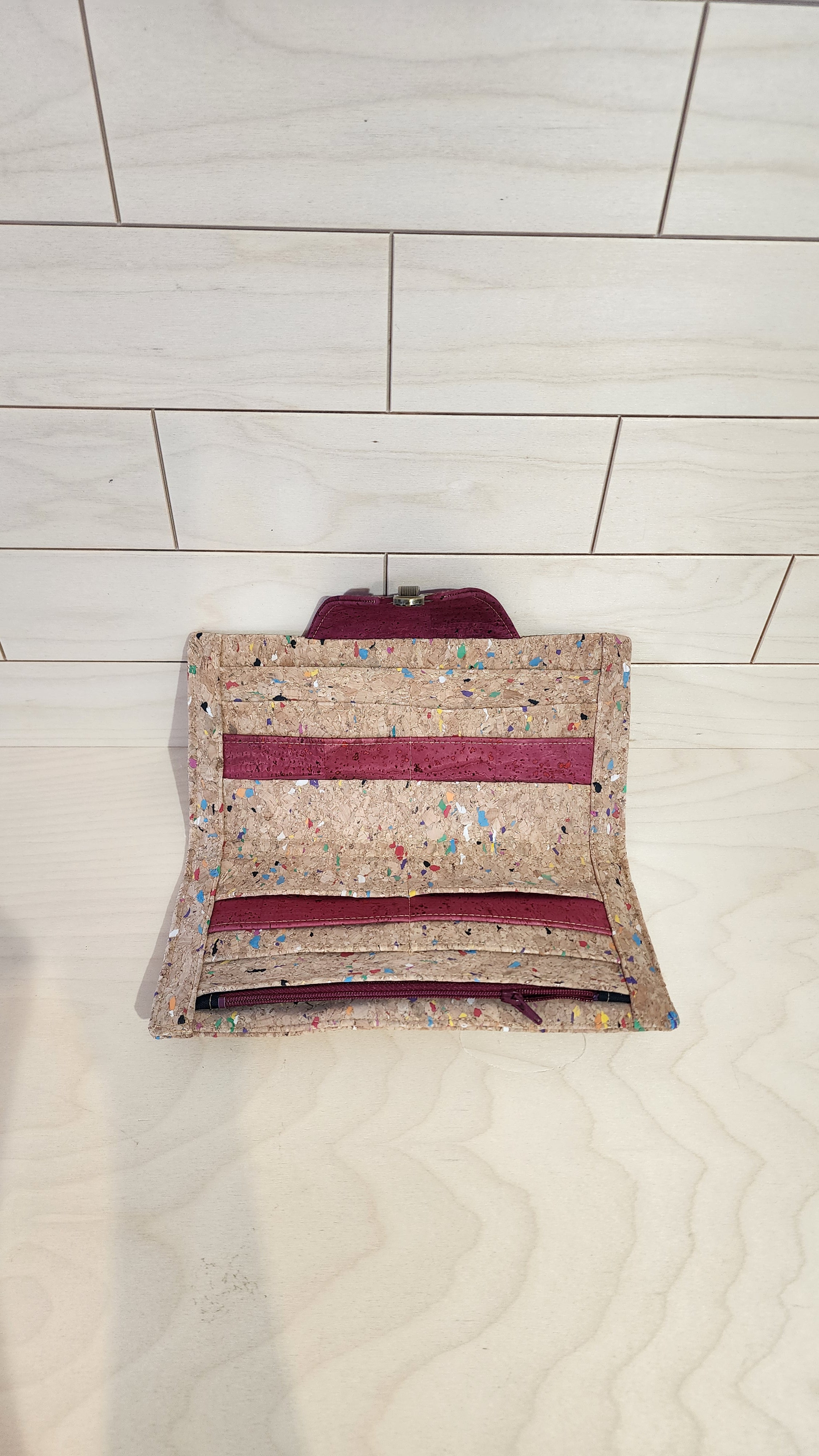 Portefeuille Okaassan en liège fait main au Québec