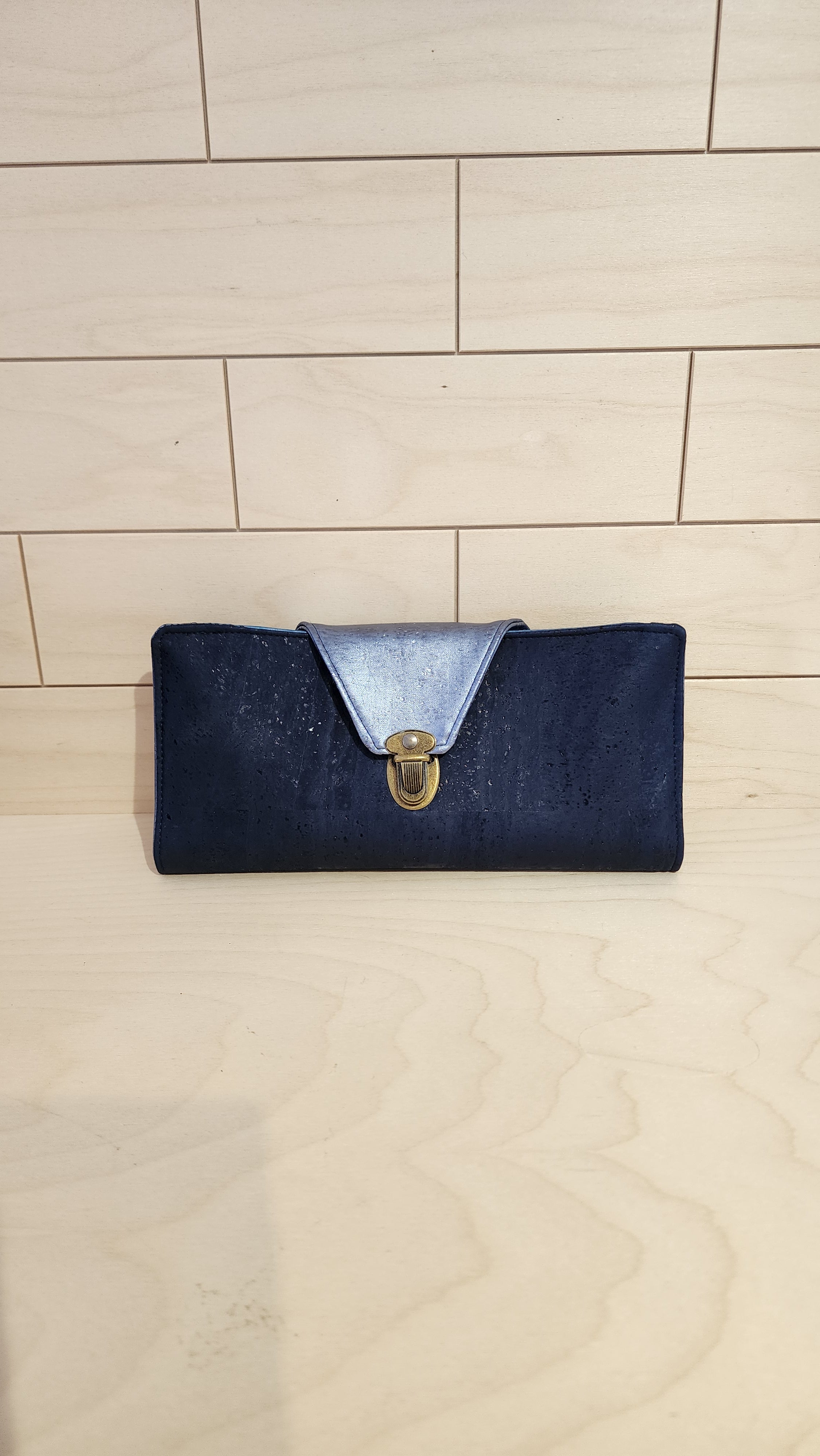 Portefeuille Okaassan en liège fait main au Québec