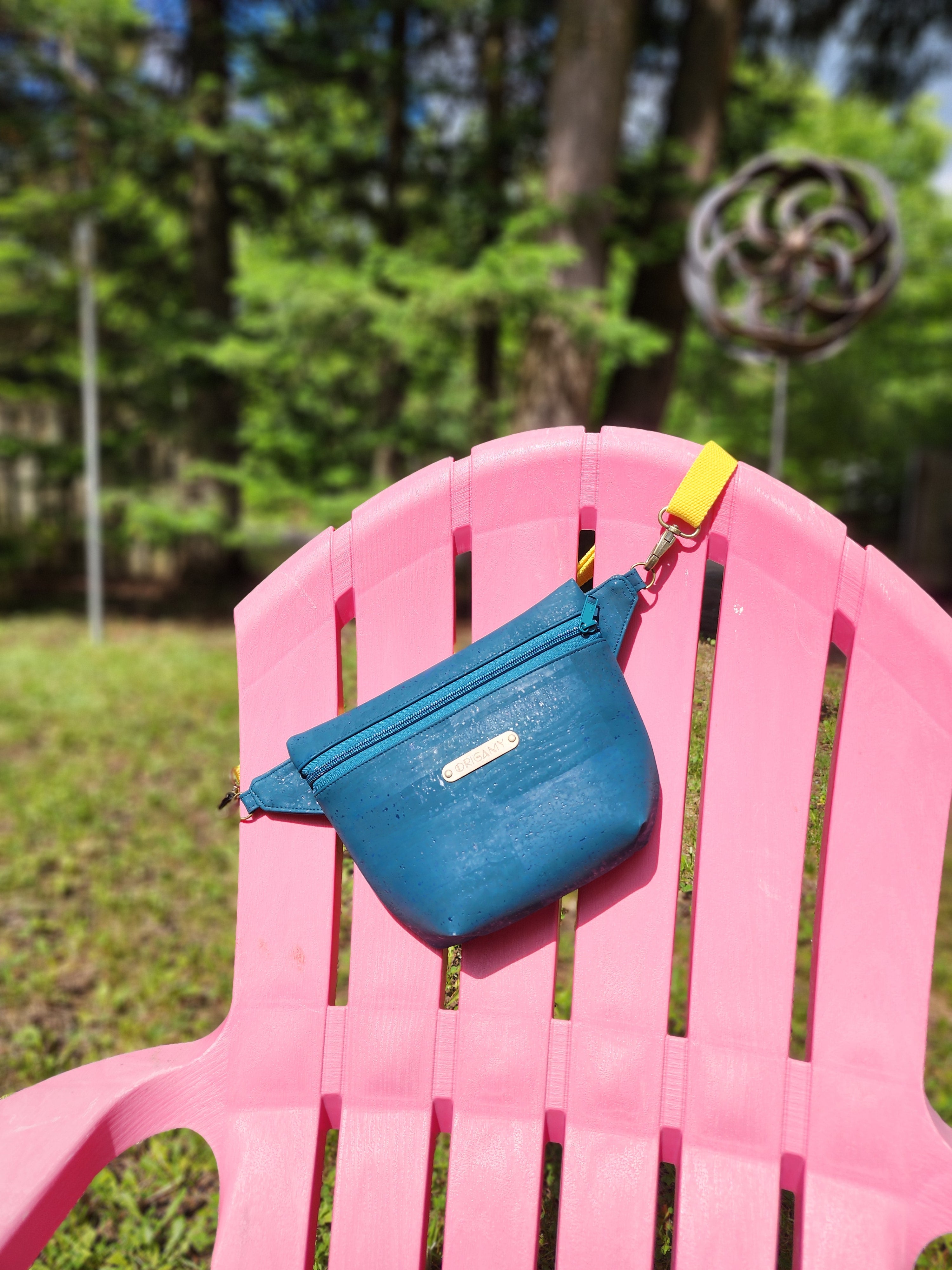 Sac banane Billie en liège sarcelle
