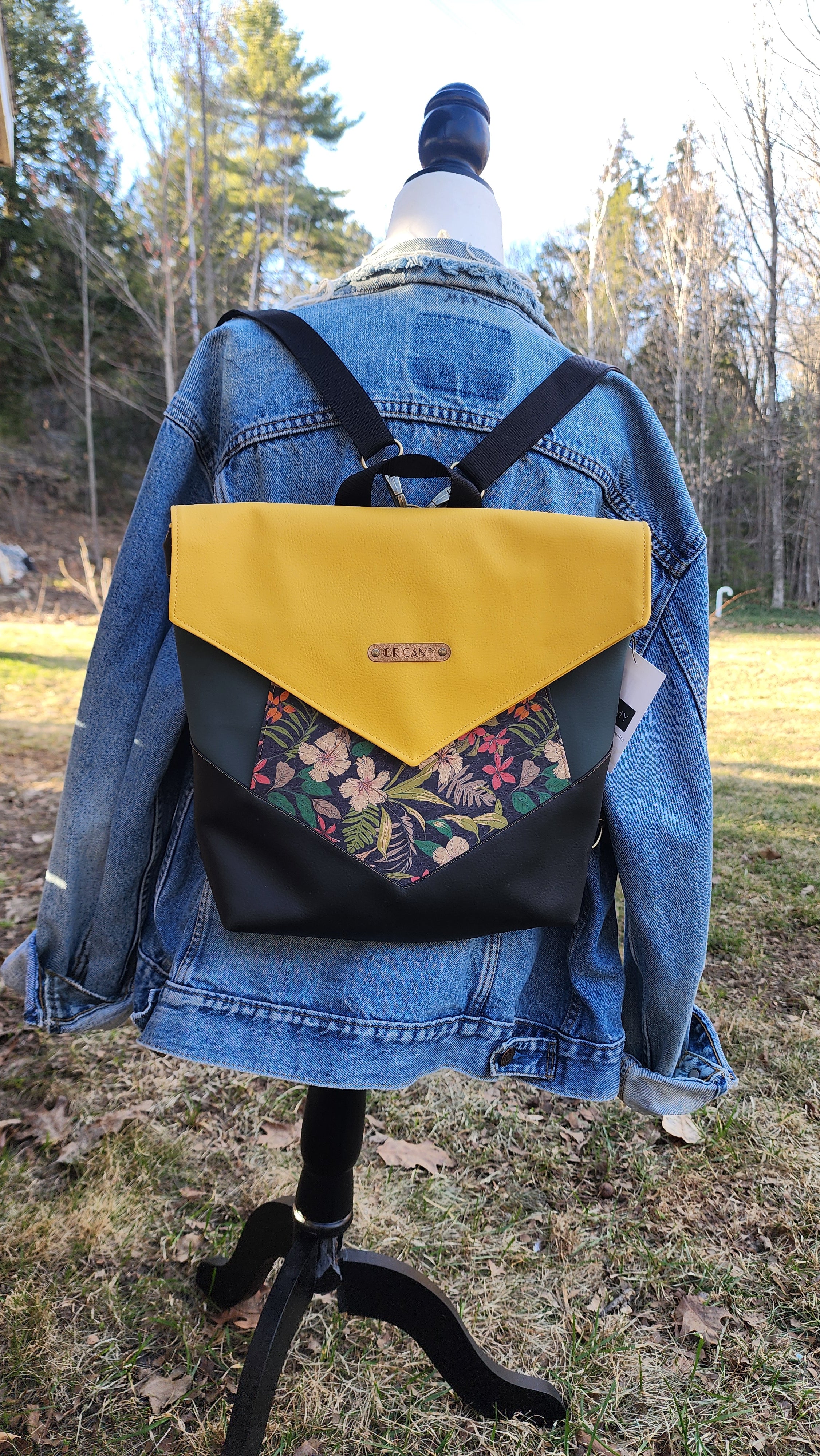 Sac Rubie – sac à dos en liège chic et coloré, fait main au Québec