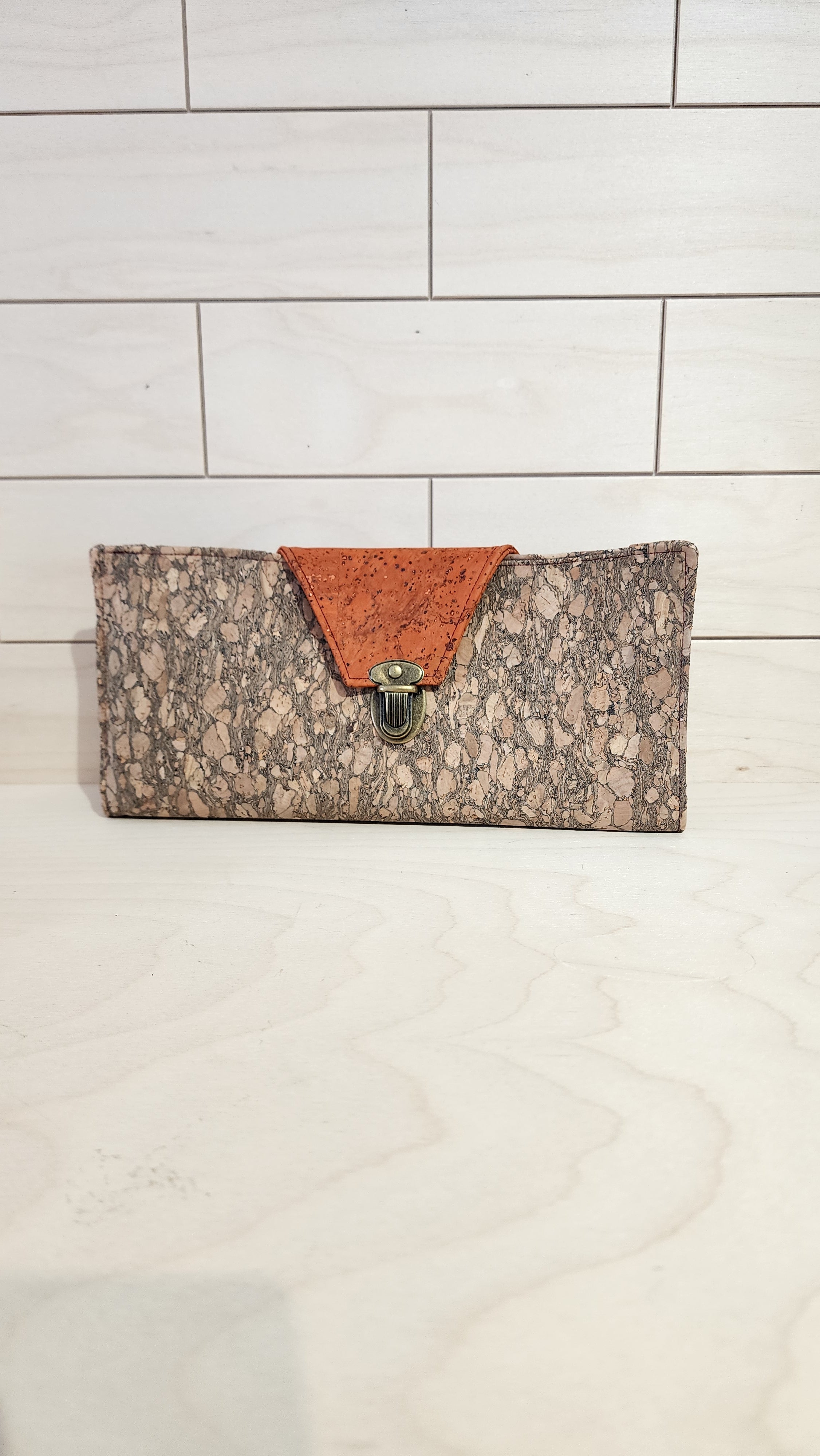 Portefeuille Okaassan en liège fait main au Québec