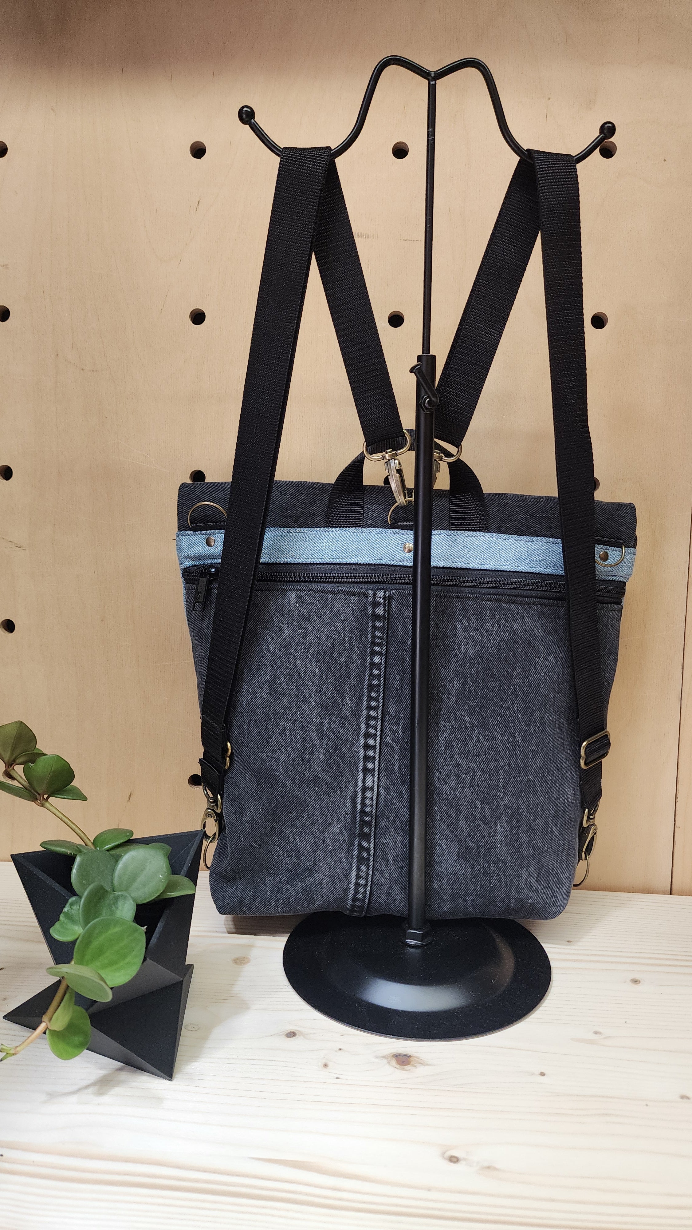 Sac Rubie – sac à dos en liège chic et coloré, fait main au Québec