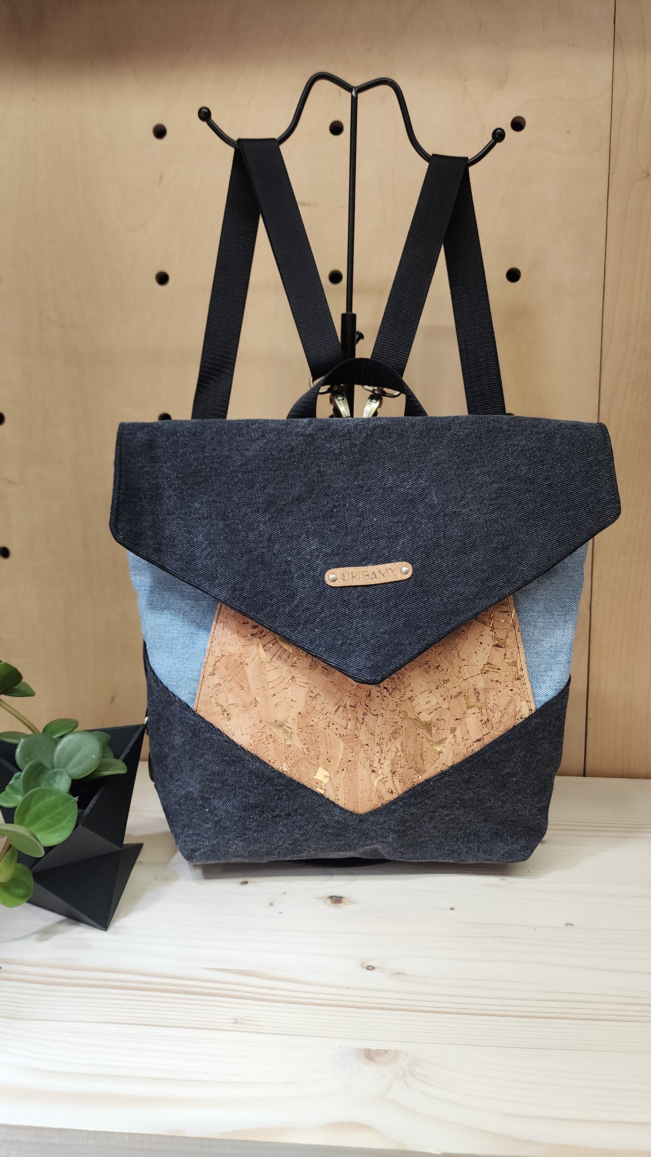 Sac Rubie – sac à dos en liège chic et coloré, fait main au Québec