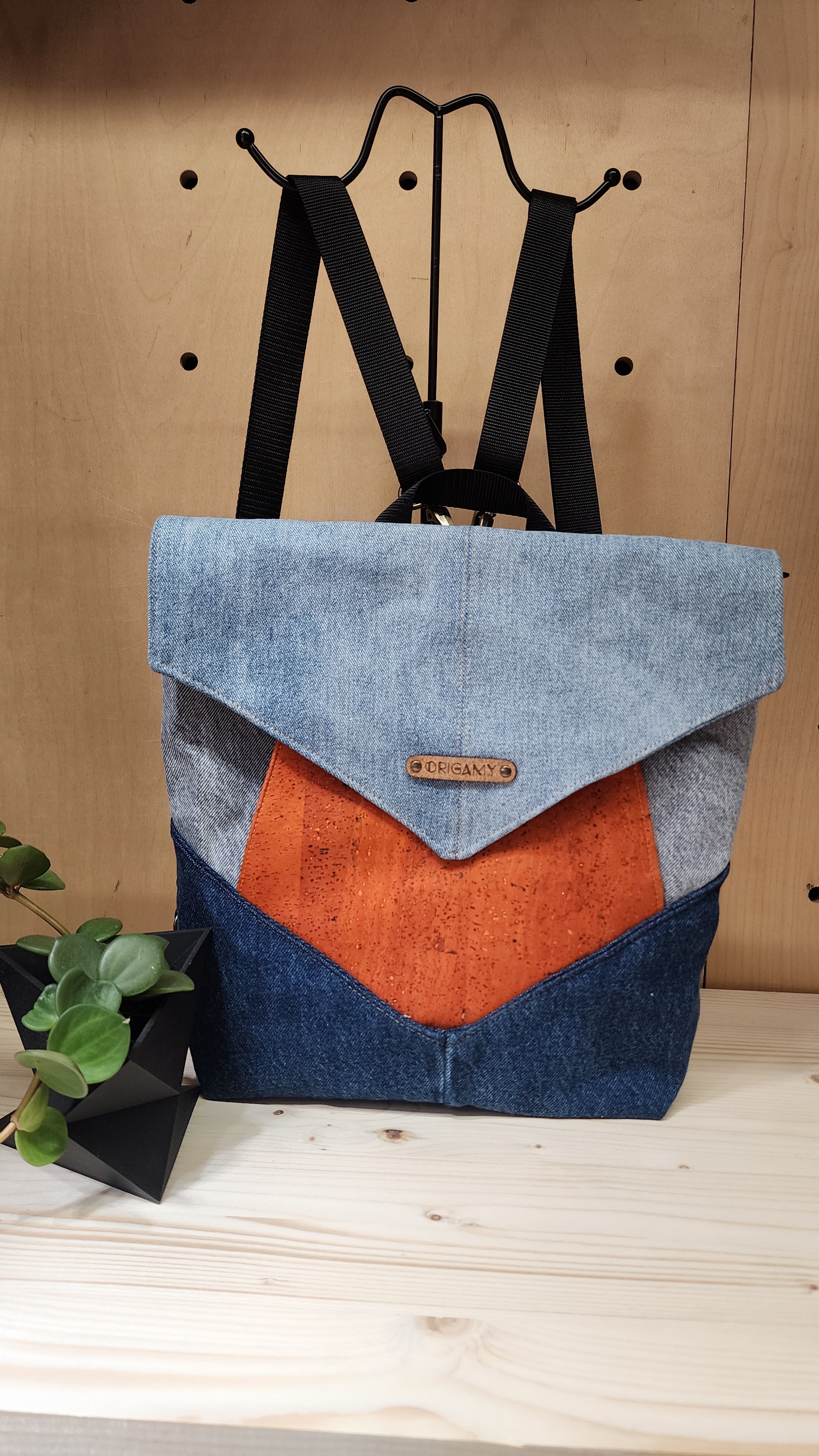 Sac Rubie – sac à dos en liège chic et coloré, fait main au Québec