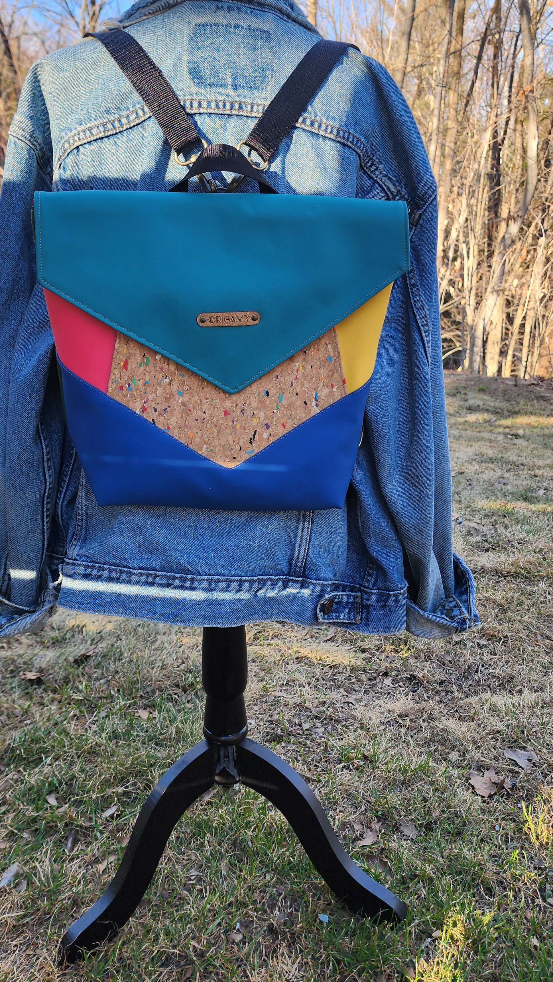 Sac Rubie – sac à dos en liège chic et coloré, fait main au Québec