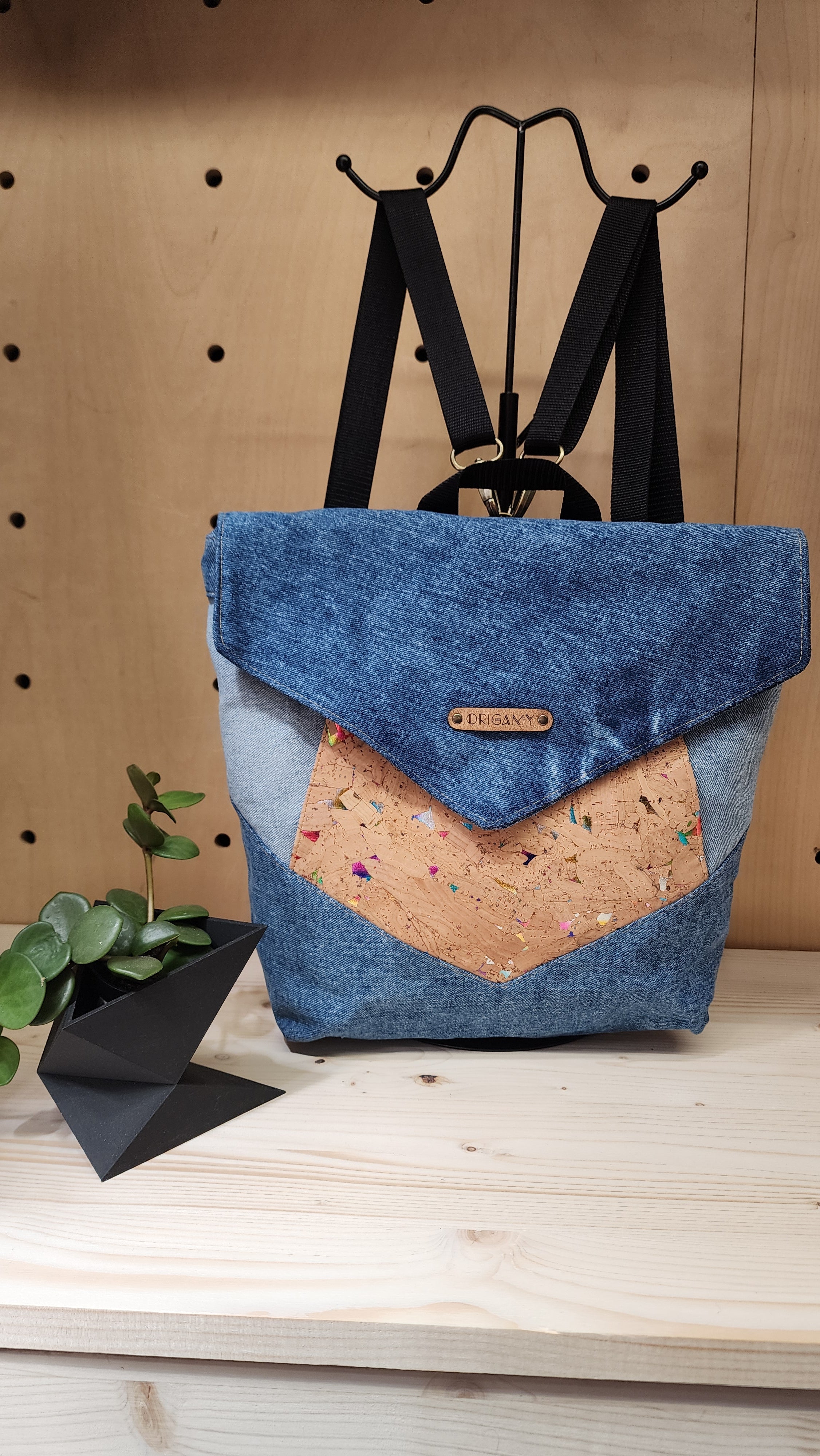 Sac Rubie – sac à dos en liège chic et coloré, fait main au Québec
